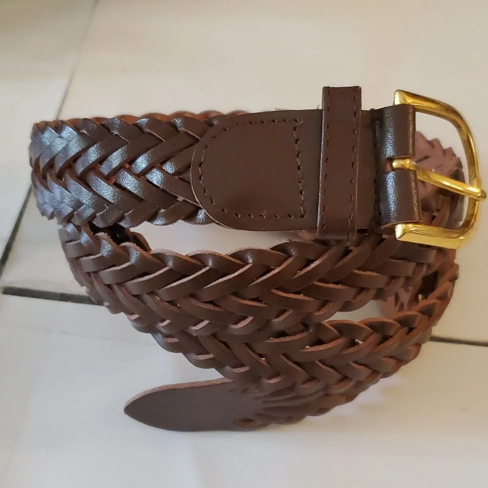 New womens braided leather dark brown belt size M/L